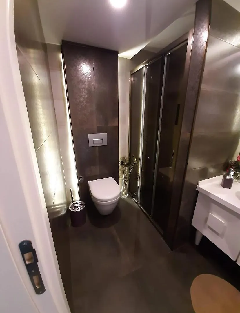 Newly Renovated Apartment In Kordon 伊兹密尔 0*,